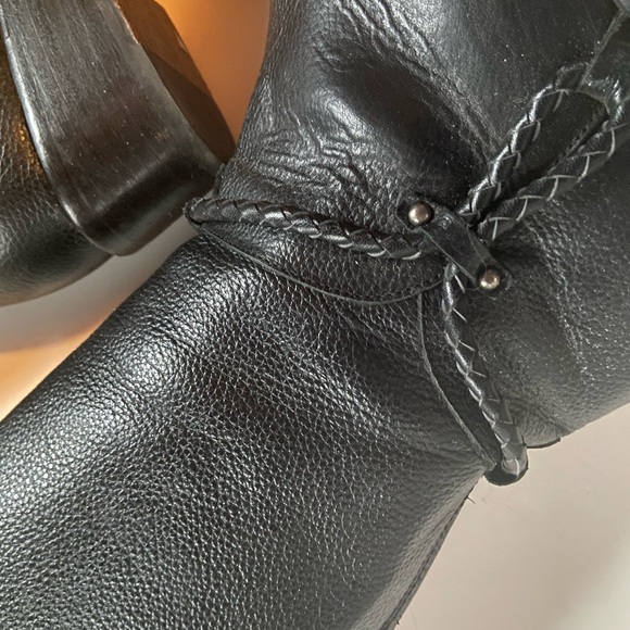 Ariat Black Boots - Picture 4 of 7